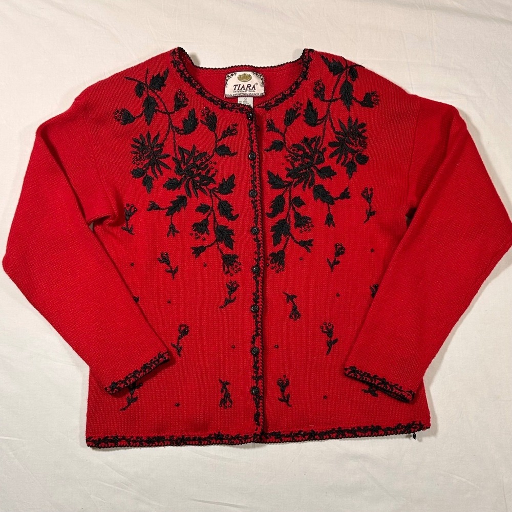Tiara International Cardigan Sweater Womens M‎ Red Black Floral Beaded Knit